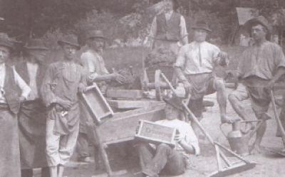 Ziegelschlagen in Oberweißenbach